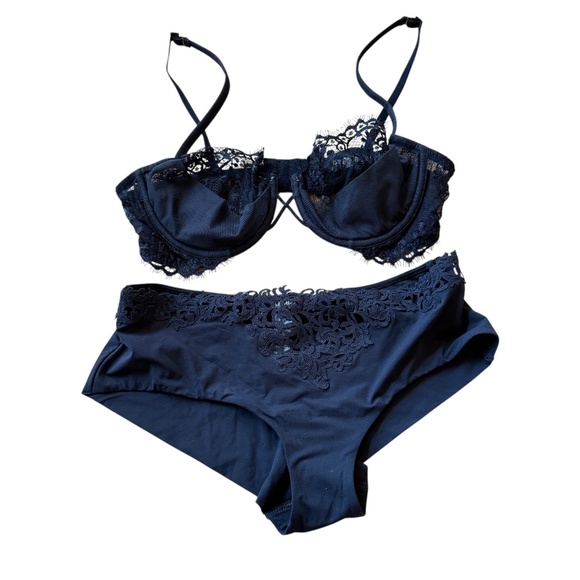 LA PERLA LINGERIE SET LUXURY SEXY FEMININE UNDERWIRE BRA MID RISE BRIEF LACE NEW - Picture 1 of 12